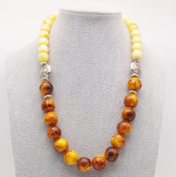 Collier ambre AC-40