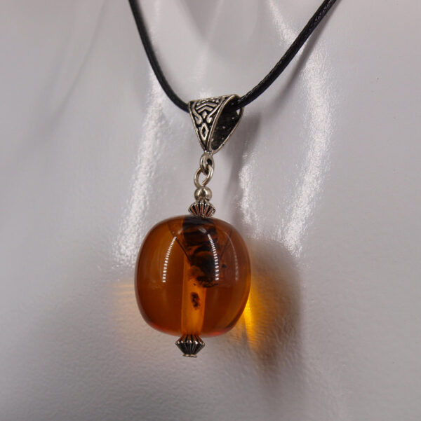 Collier ambre AC-43