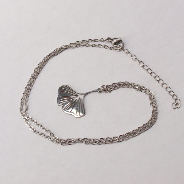Collier acier inoxydable feuille de ginkgo AI-126