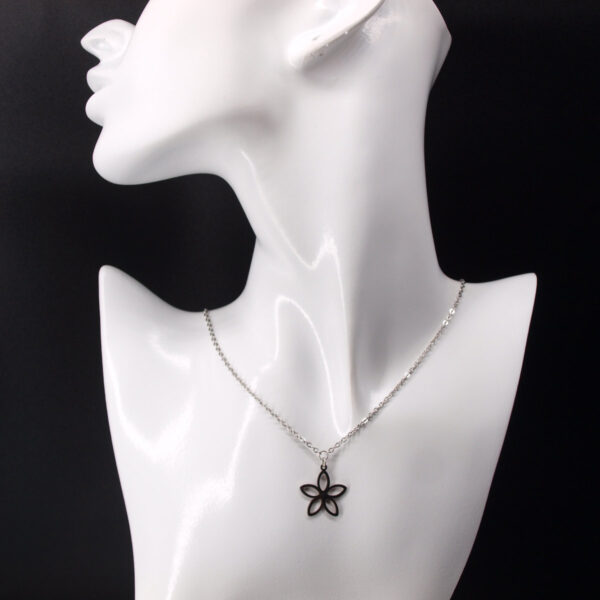 Collier acier inoxydable fleur AI-146