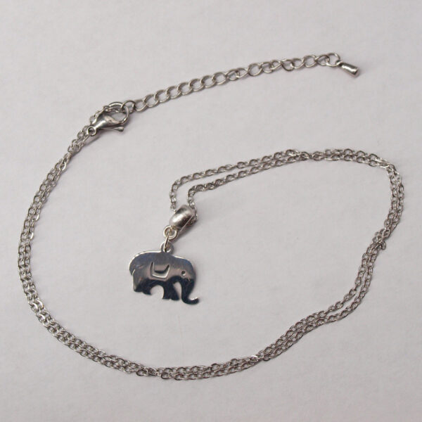 Collier acier inoxydable éléphant AI-160