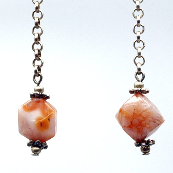 Boucles d'oreilles pendante en agate veinée